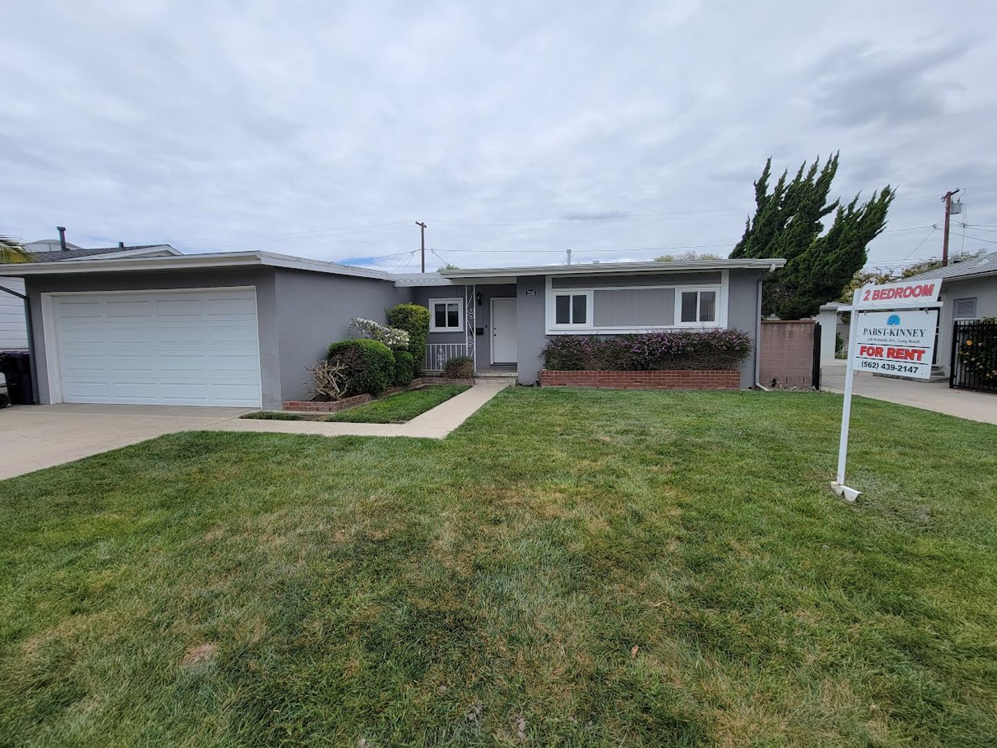 LONG BEACH House: 2231 RADNOR AVE.