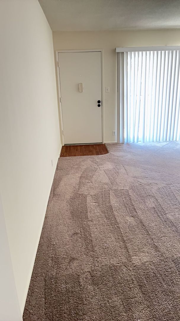 LONG BEACH Apartment: 3627 - 31 E. 2ND STREET