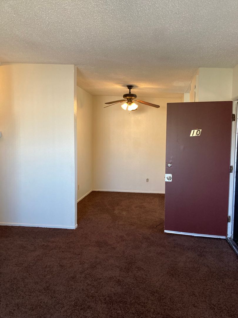 LONG BEACH Apartment: 725 MAGNOLIA