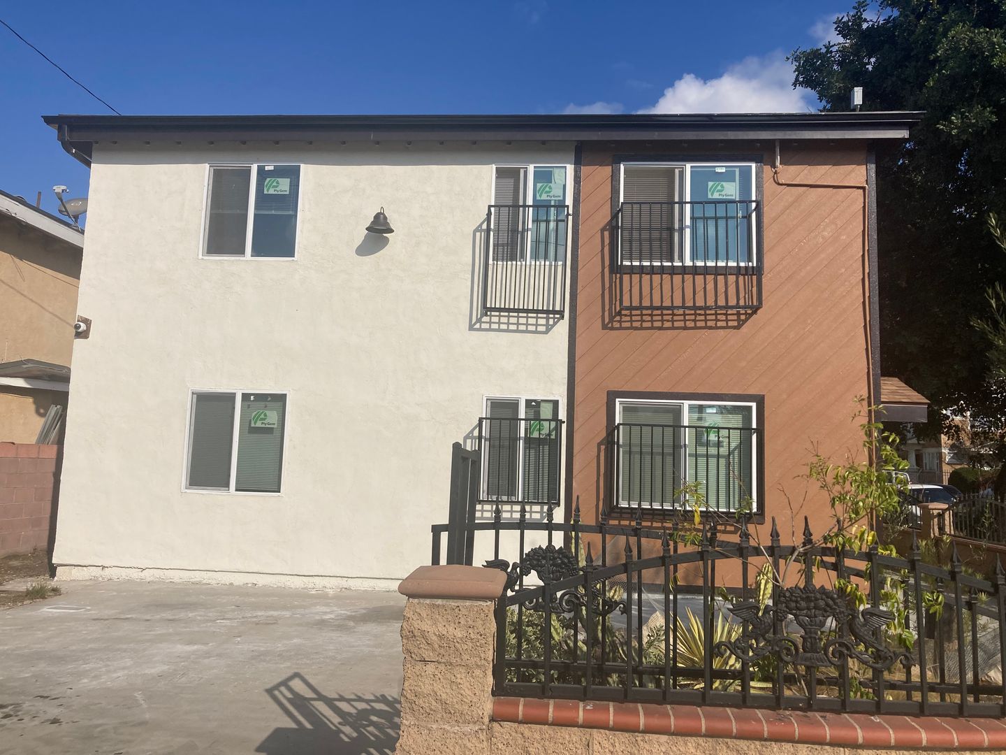 LONG BEACH Apartment: 725 MAGNOLIA