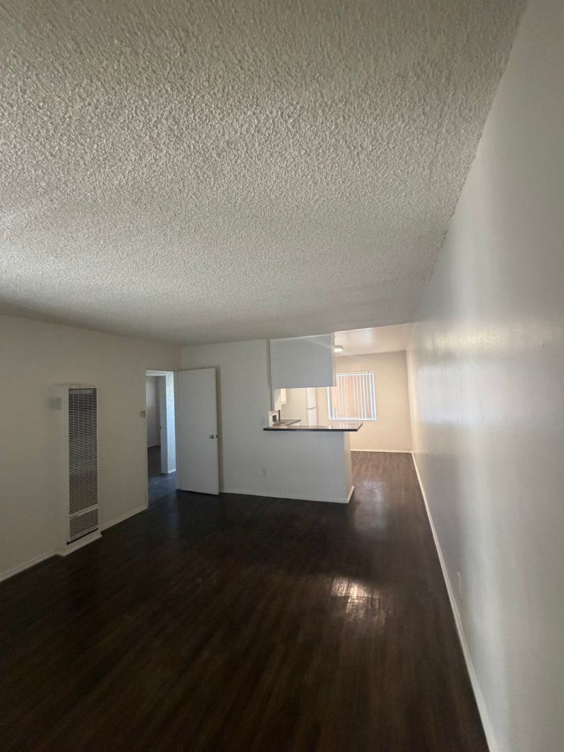 LONG BEACH Apartment: 445 CORONADO AVE