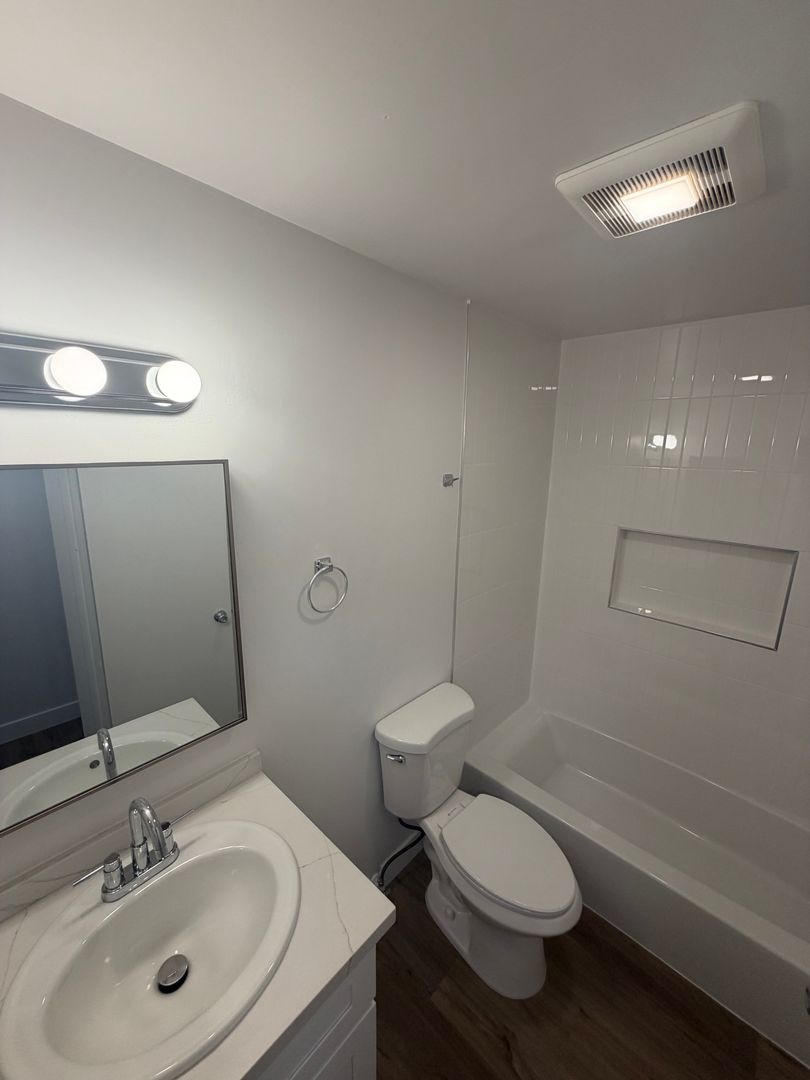 LONG BEACH Apartment: 2840 MARIQUITA ST