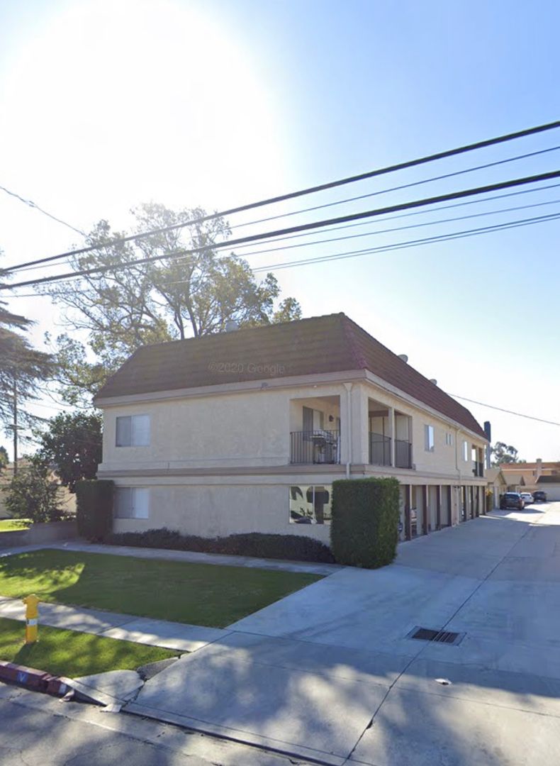 BELLFLOWER Apartment: 9044 - 46 WALNUT AVENUE