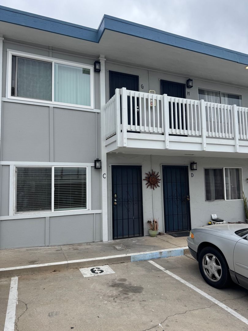 Imperial Beach Apartment: 619 11th Street