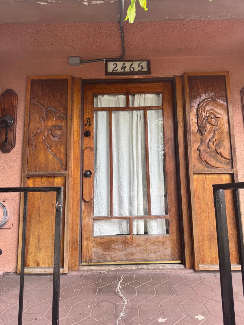 San Diego Apartment: 2465 Albatross Street