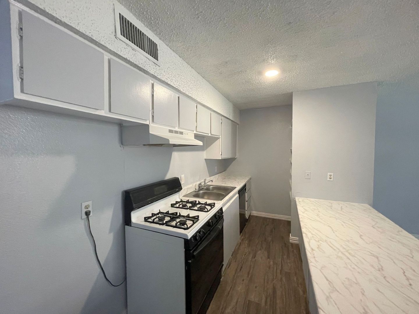 Amarillo Apartment: 4301 SW 51st Avenue