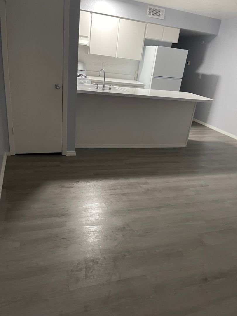 Amarillo Apartment: 4301 SW 51st Avenue