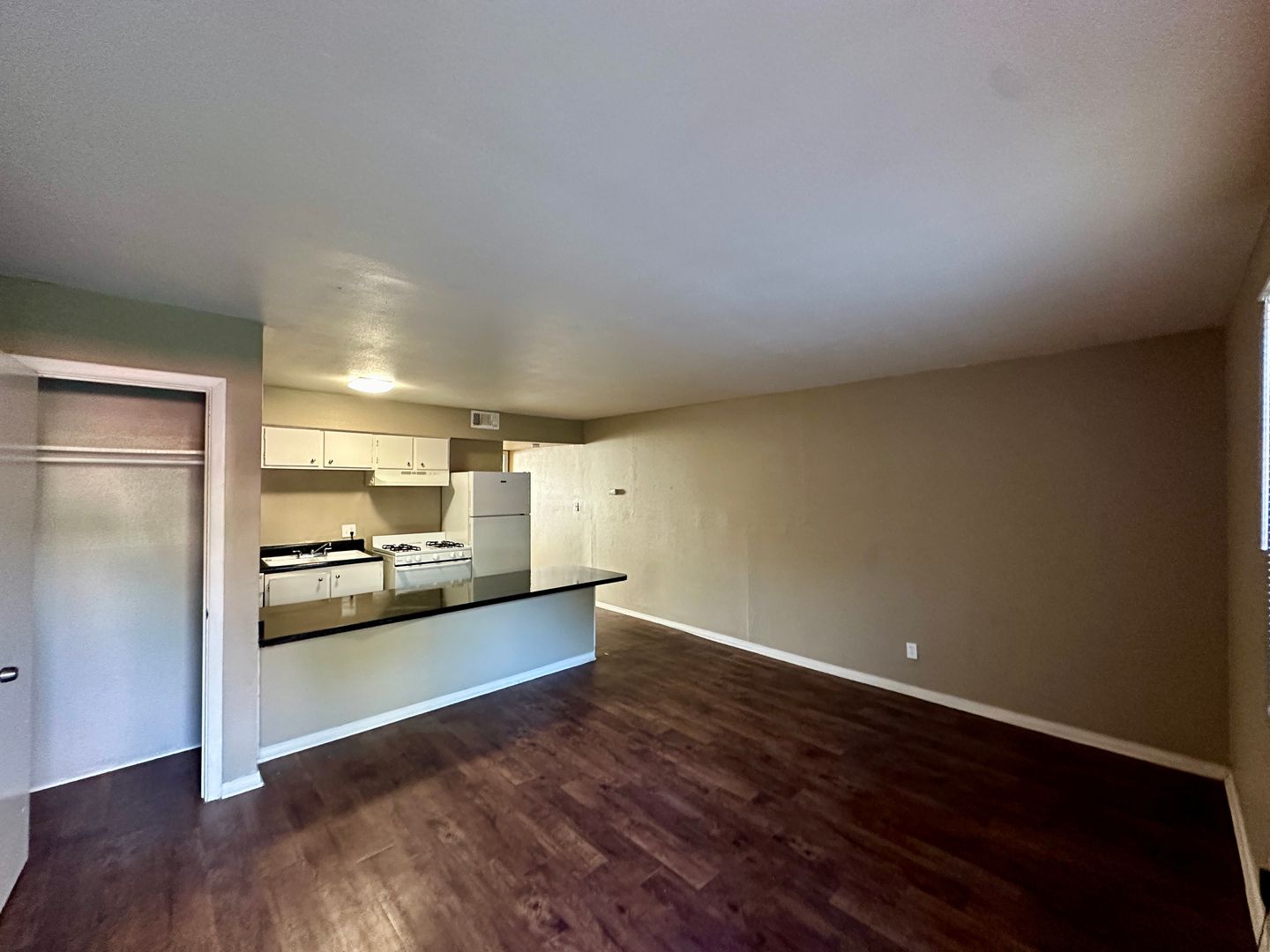 Amarillo Apartment: 4301 SW 51st Avenue