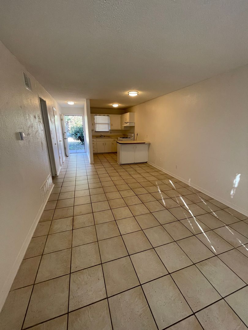 Amarillo Apartment: 4710 SW 57th