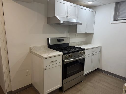 Freshly Renovated 3BR | Downtown Iowa City – photo 1