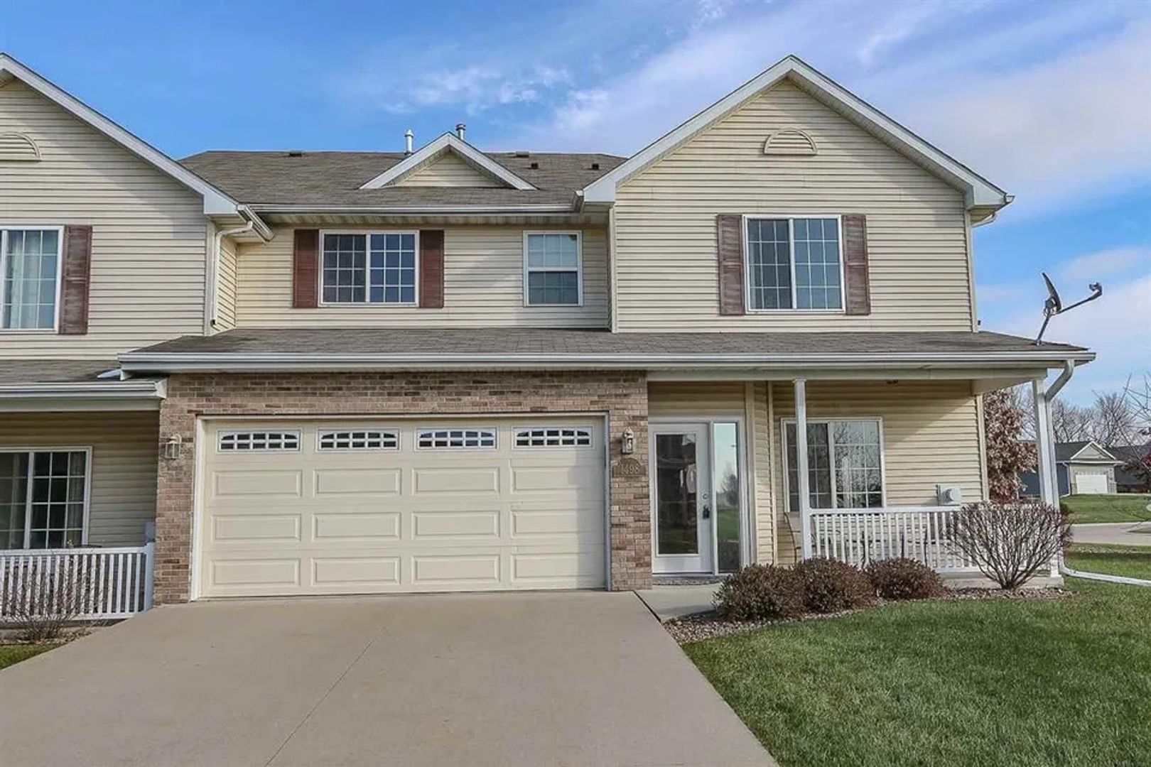 North Liberty Townhome: 1498 Burr Drive