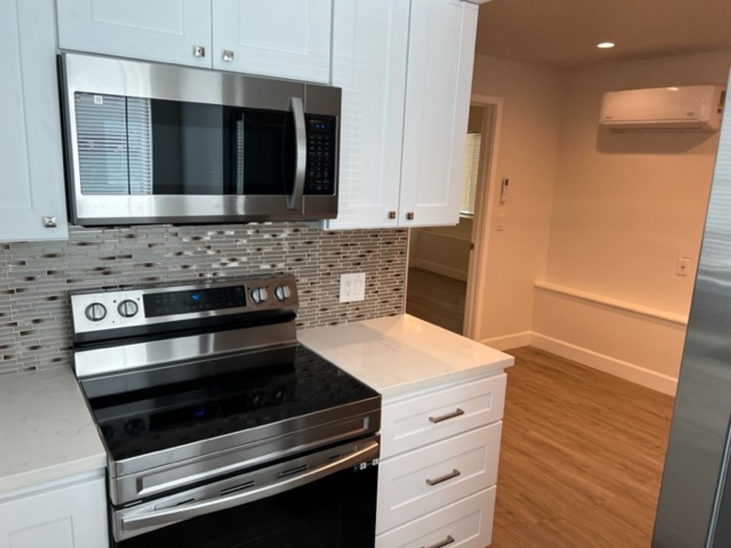 San Jose Apartment: 53 South 9th St