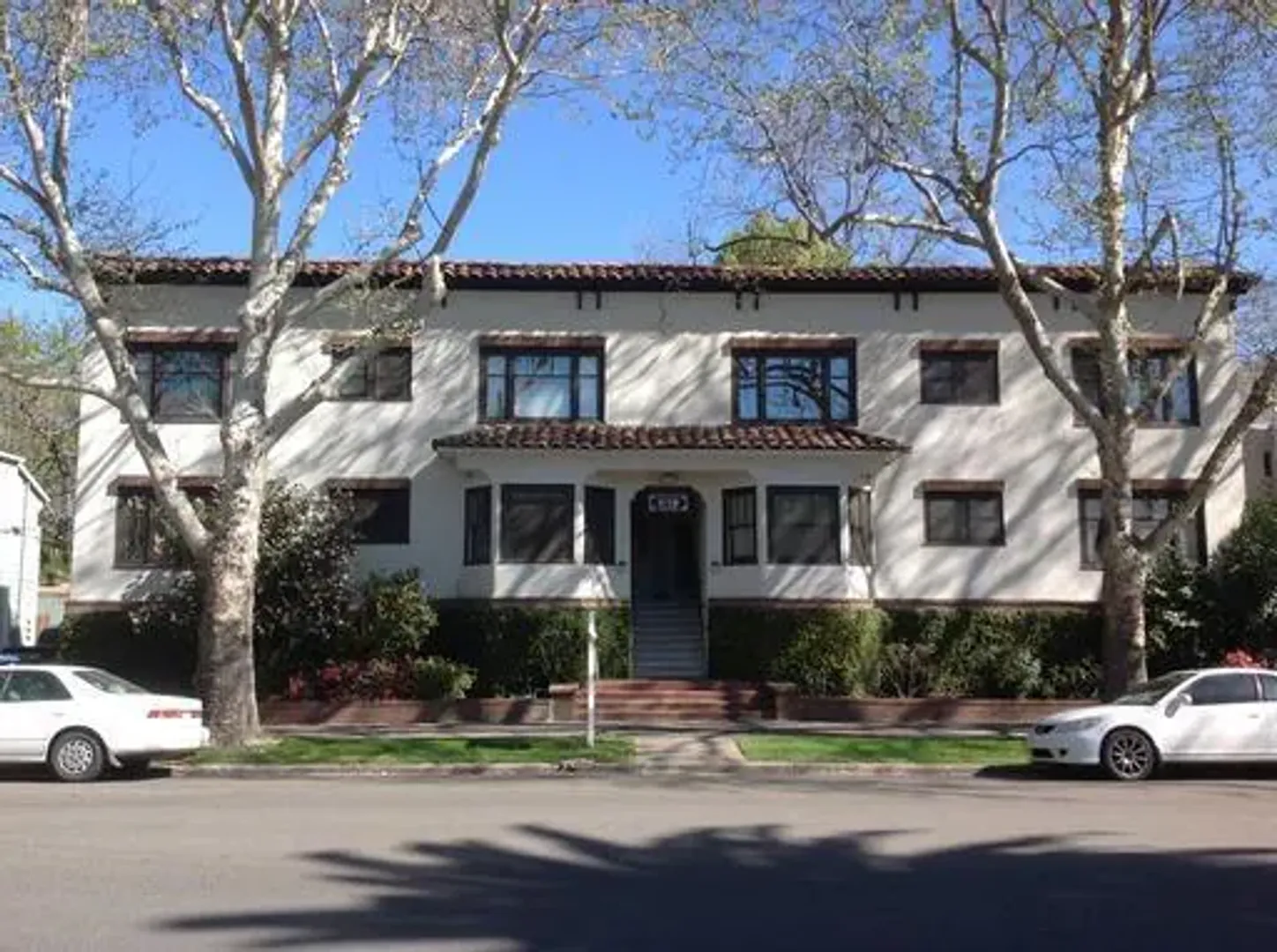 Sacramento Apartment: 817 27th Street