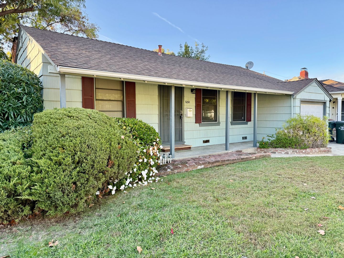 Sacramento House: 650 55th Street