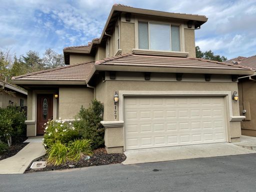 Absolutely Gorgeous 3 br 2.5 ba in a Gated Community