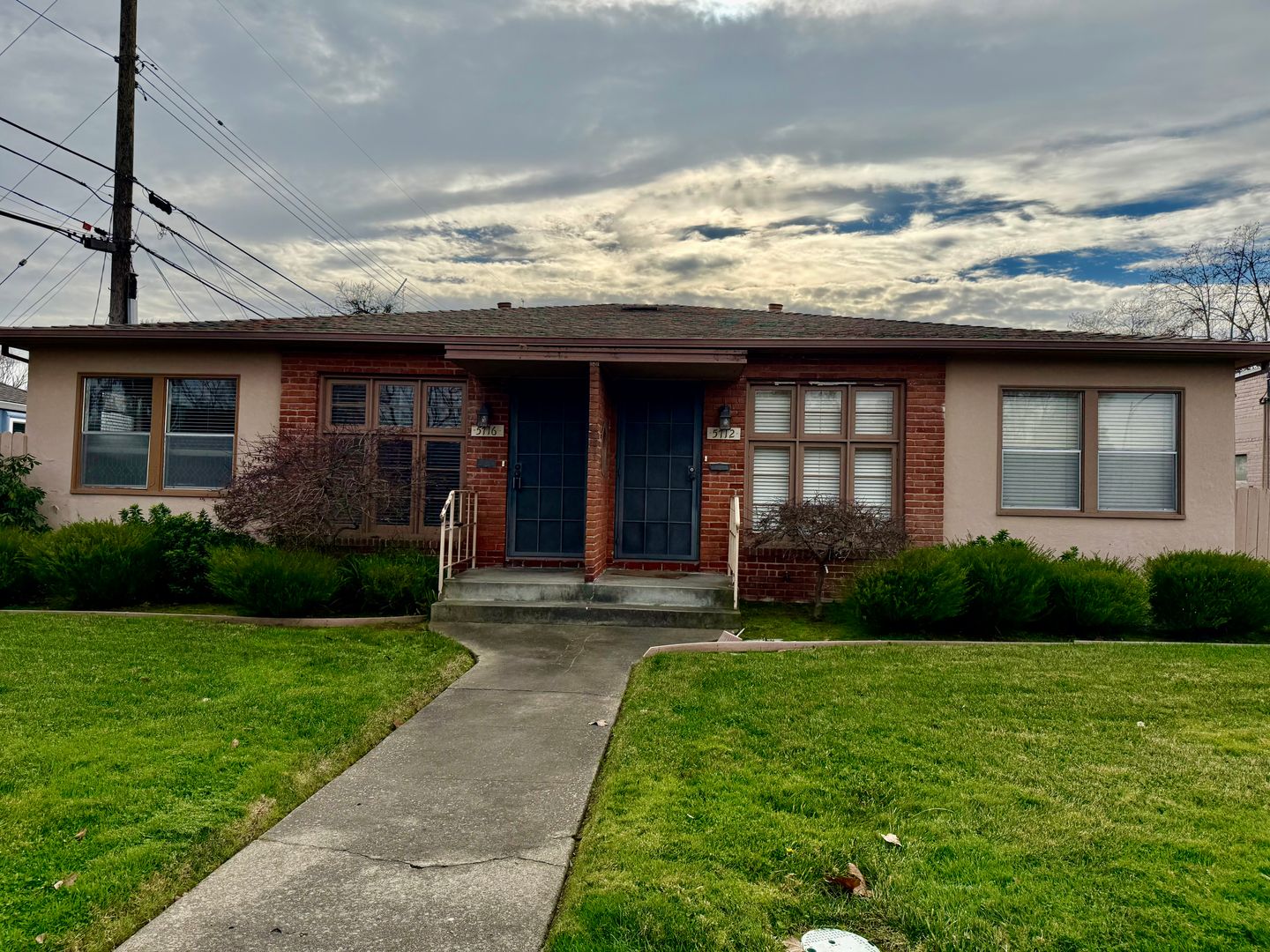 Sacramento Apartment: 5712-5716 J St.