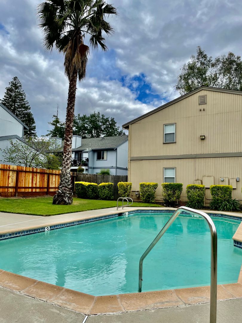 Carmichael Apartment: 3930 Hollister Ave.