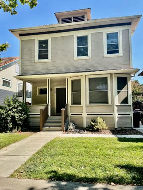 Updated Duplex – photo 1