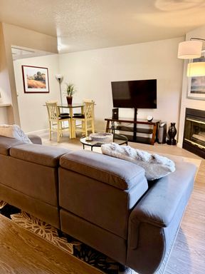 Furnished – photo 1