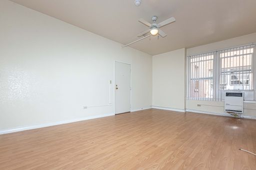 1209 S. Lake Street, 105 – photo 1