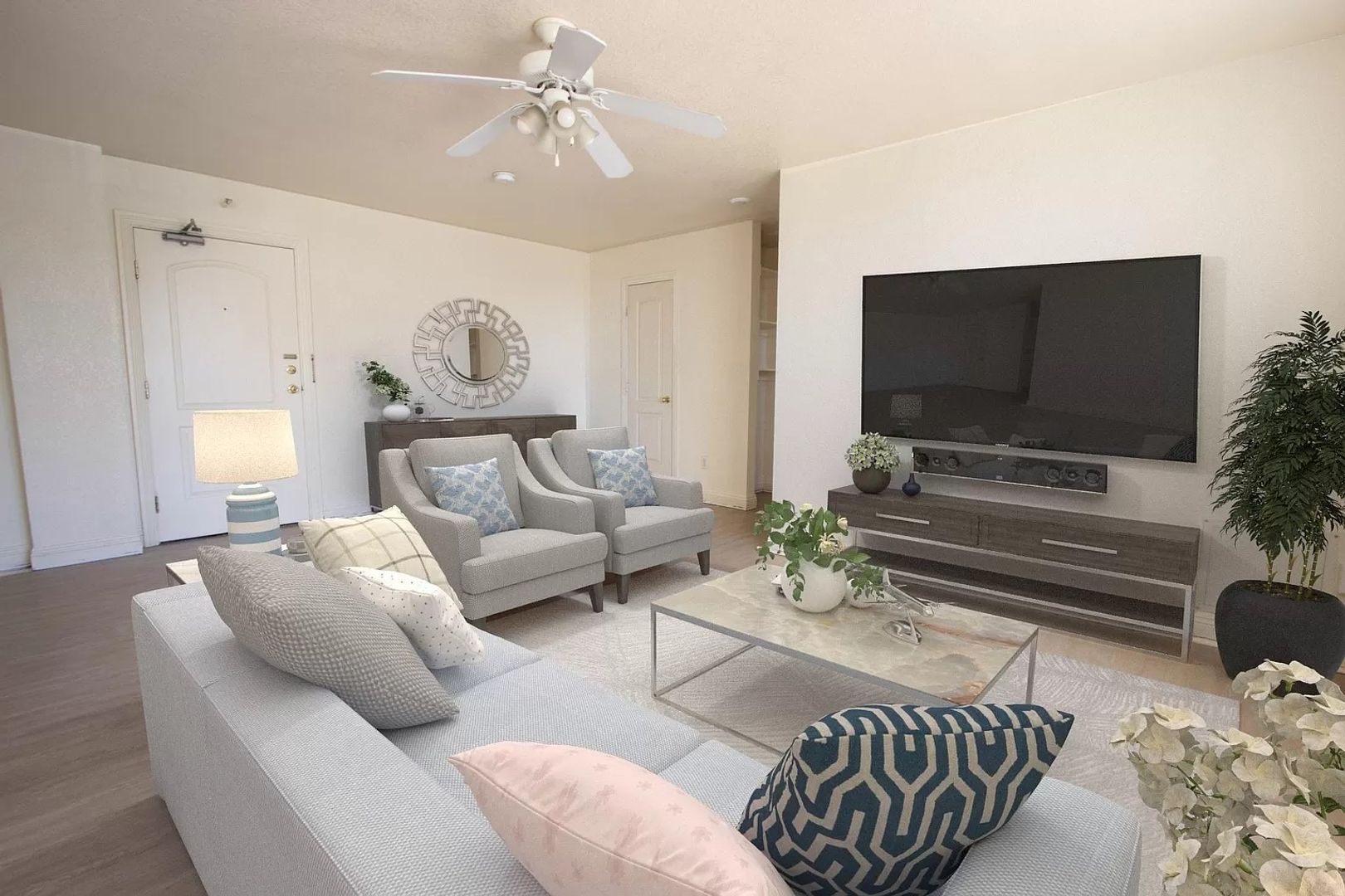 Los Angeles Apartment: 938 S. Lake Street