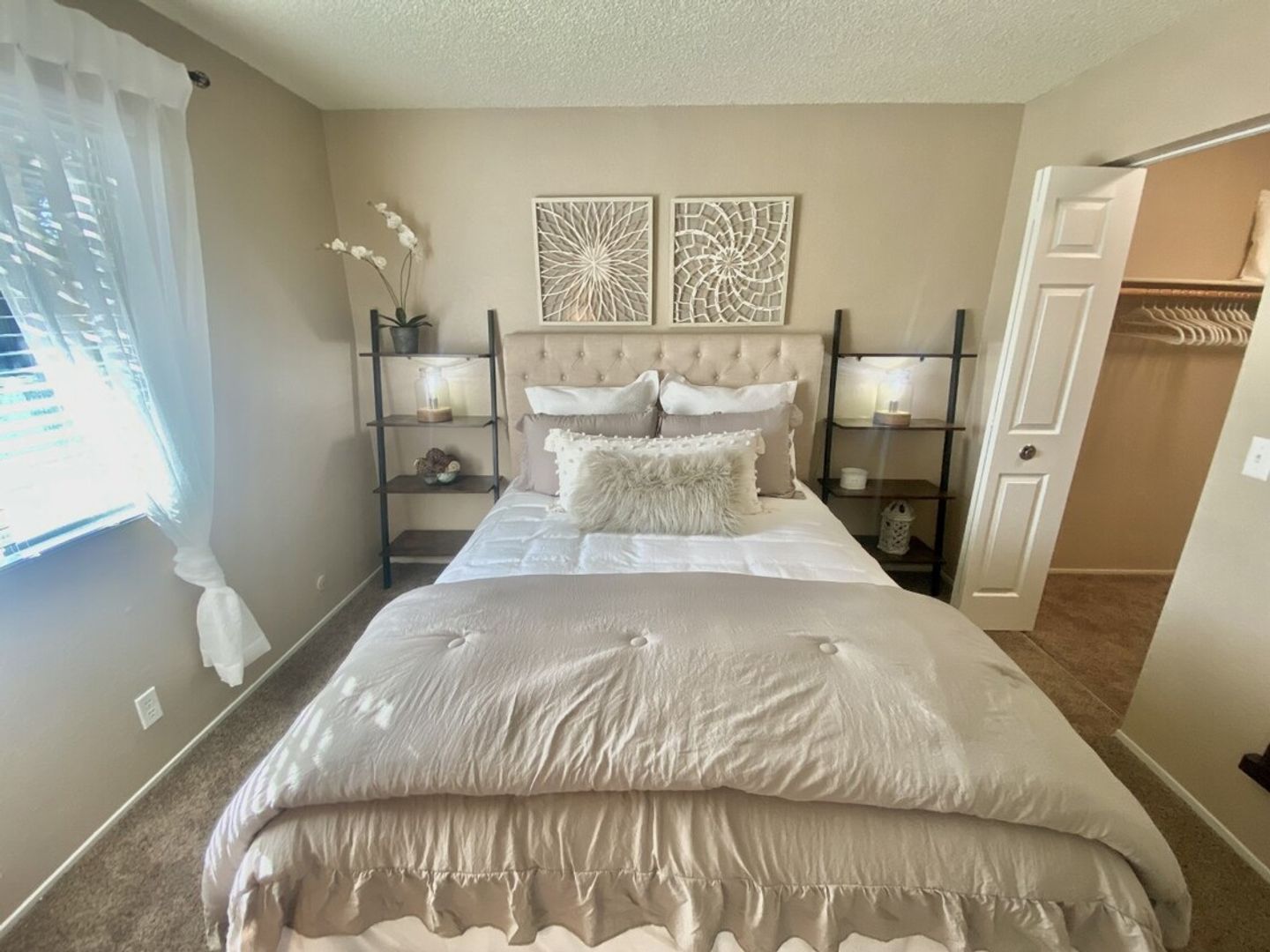 Citrus Heights Apartment: 8079 Sunrise East Way