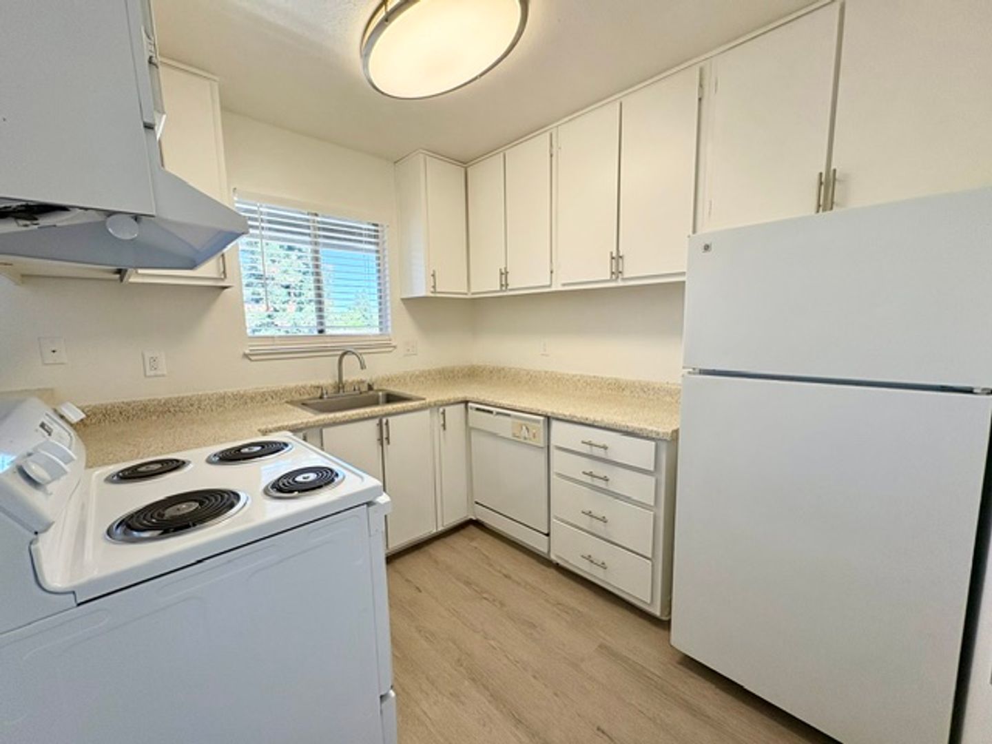Citrus Heights Apartment: 5900 Sperry Dr