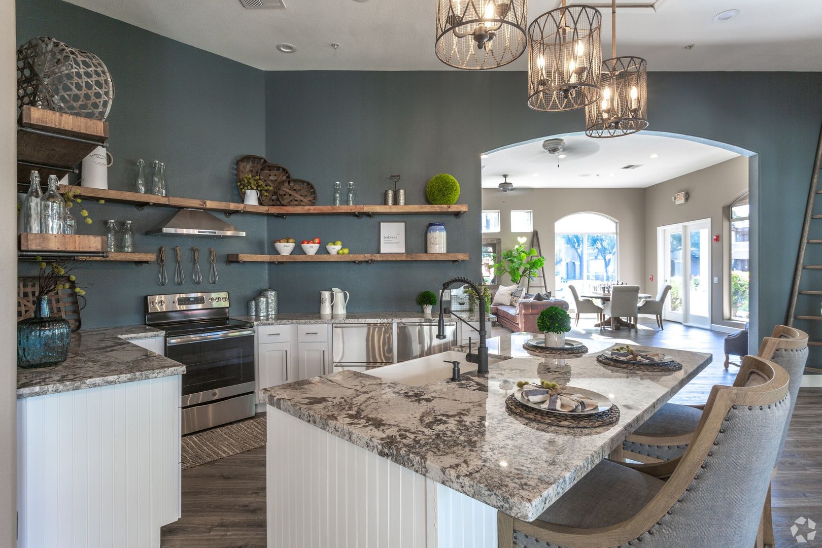 Avondale Apartment: 11885 W McDowell Rd