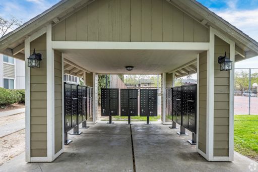✨ Move-In Ready 2BR | $1,000 OFF | Pool, Spa & Pet Friendly! – photo 1