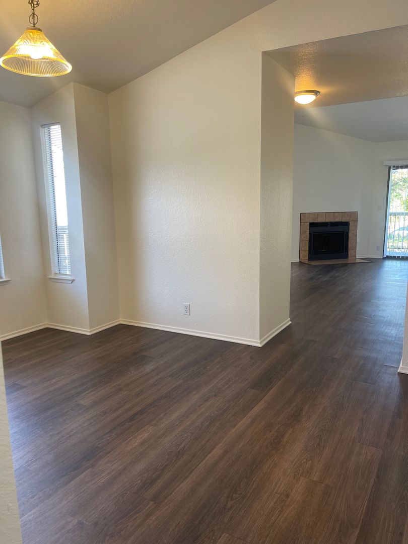 Roseville Apartment: 720 Sunrise Ave