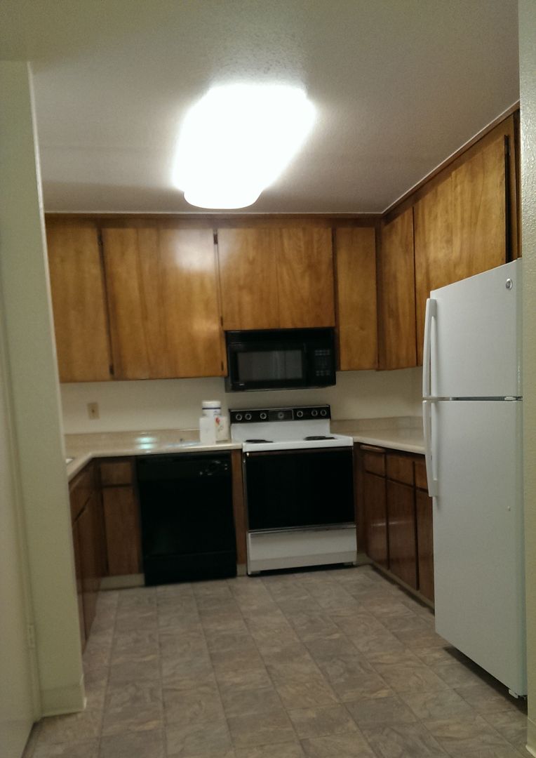 Sacramento Apartment: 7134 Gloria Dr