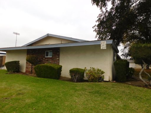 Recently Remodeled One Story 2 Bed 1 Bath Apt in Placentia