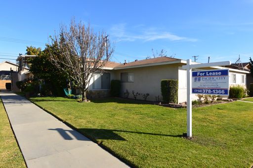 Previously Remodeled 2 bedroom 2 bathroom – photo 1
