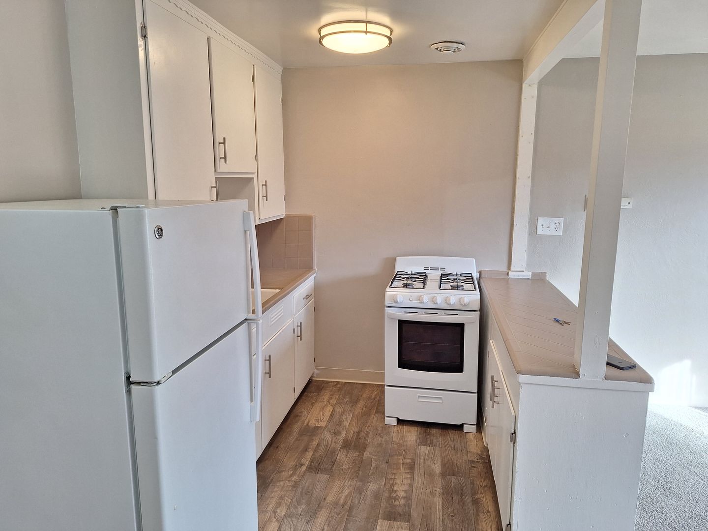 SACRAMENTO Apartment: 2900 - 2904 MARCONI AVE