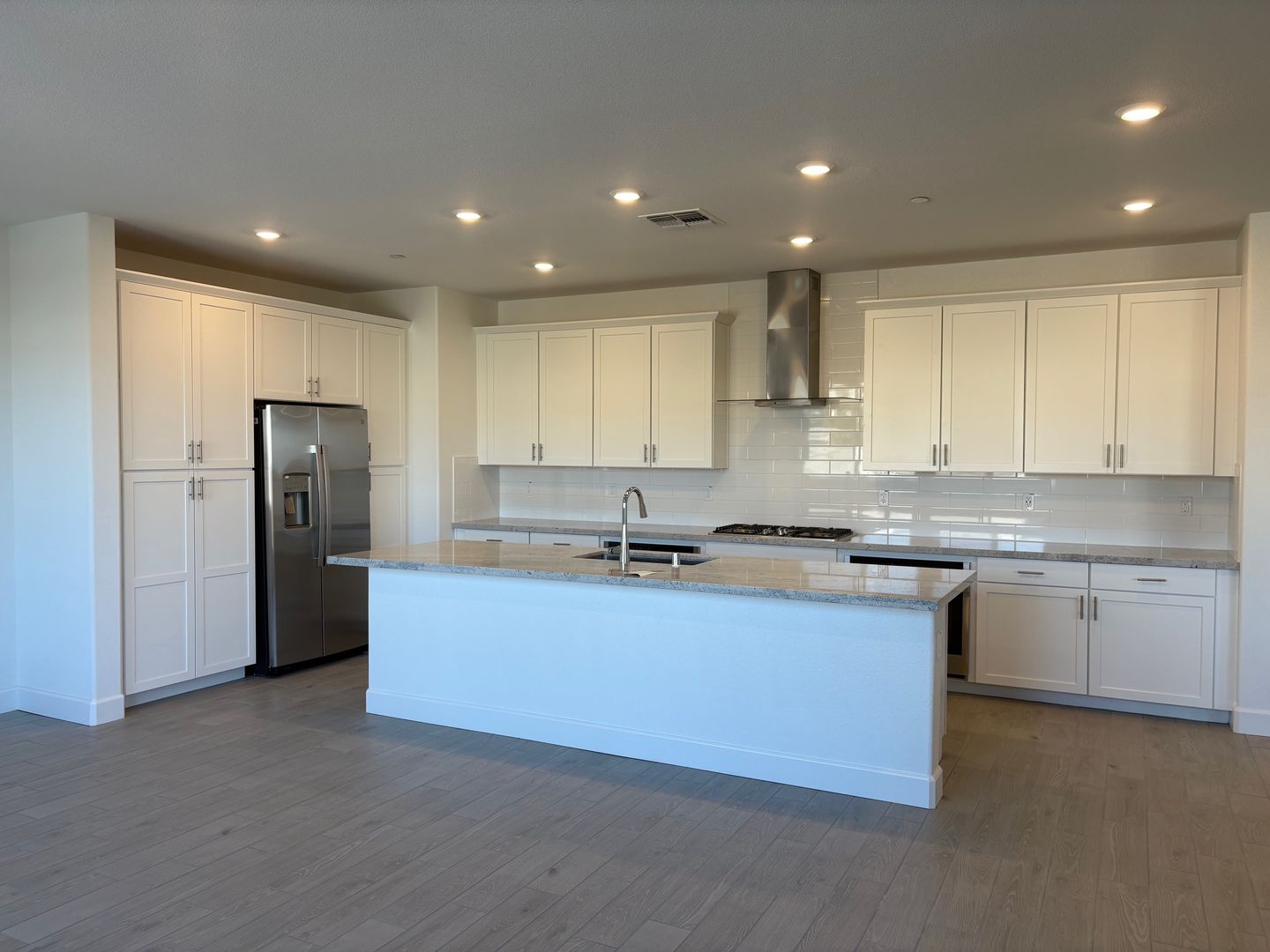 Roseville House: 1144 Carabello Dr
