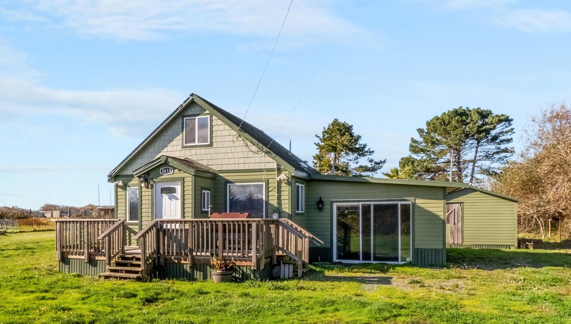 Samoe House: 2614 Broadway Street