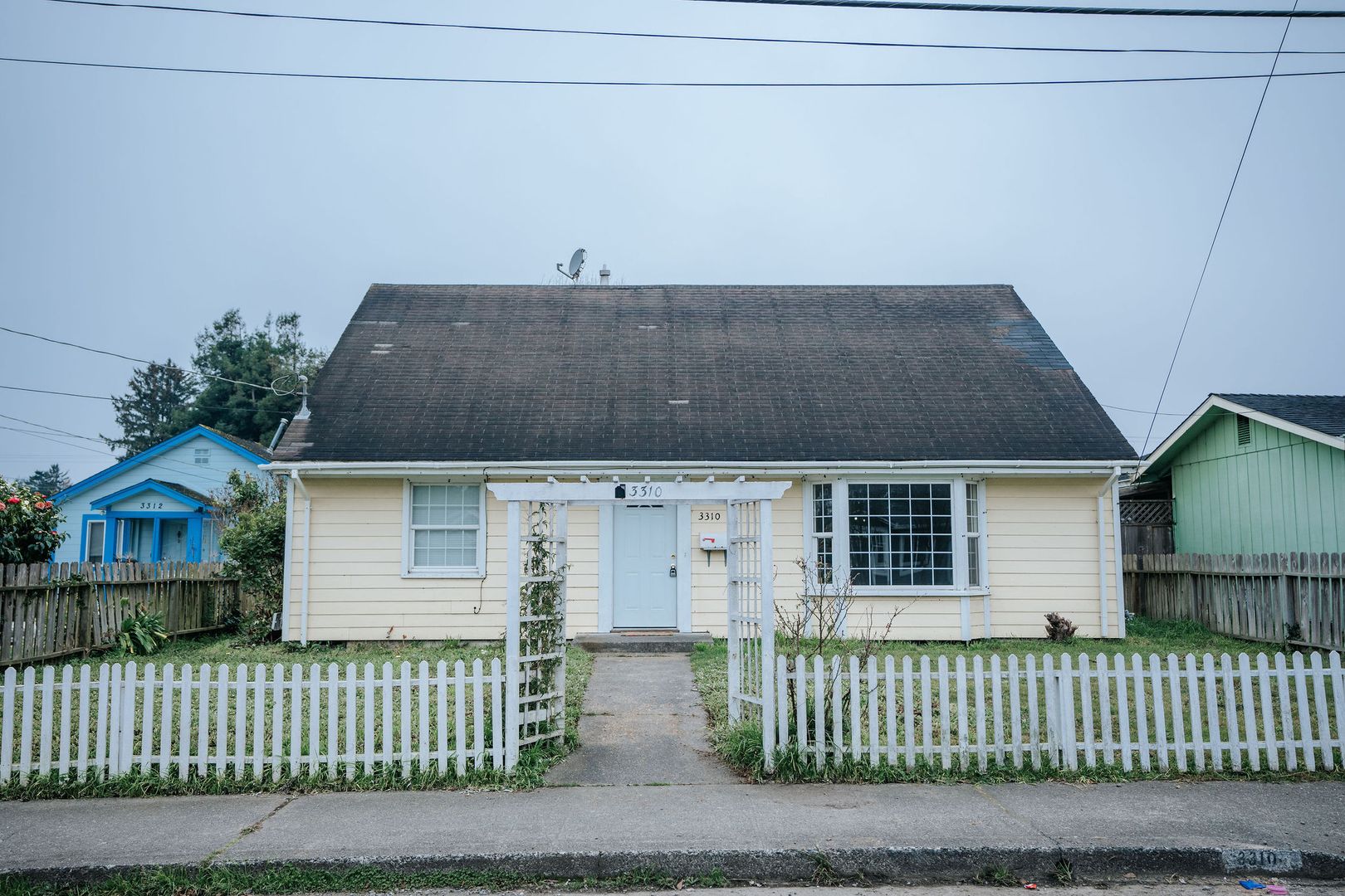 Eureka House: 3310 G St