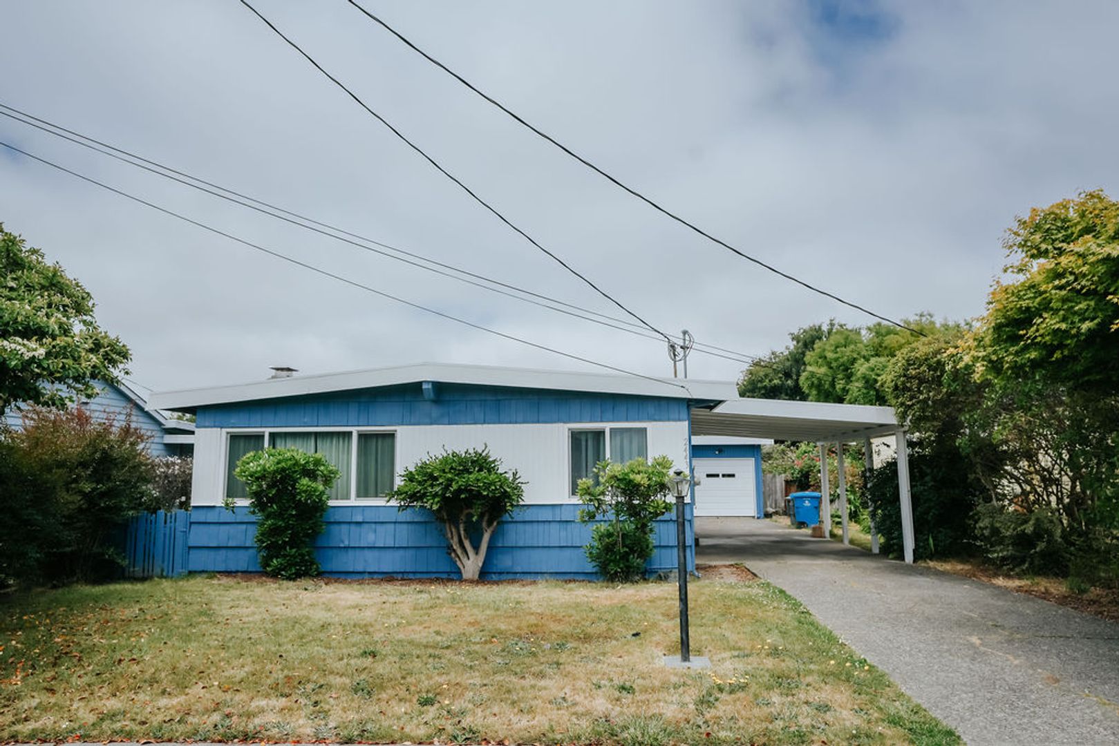 Eureka House: 2443 16th Street