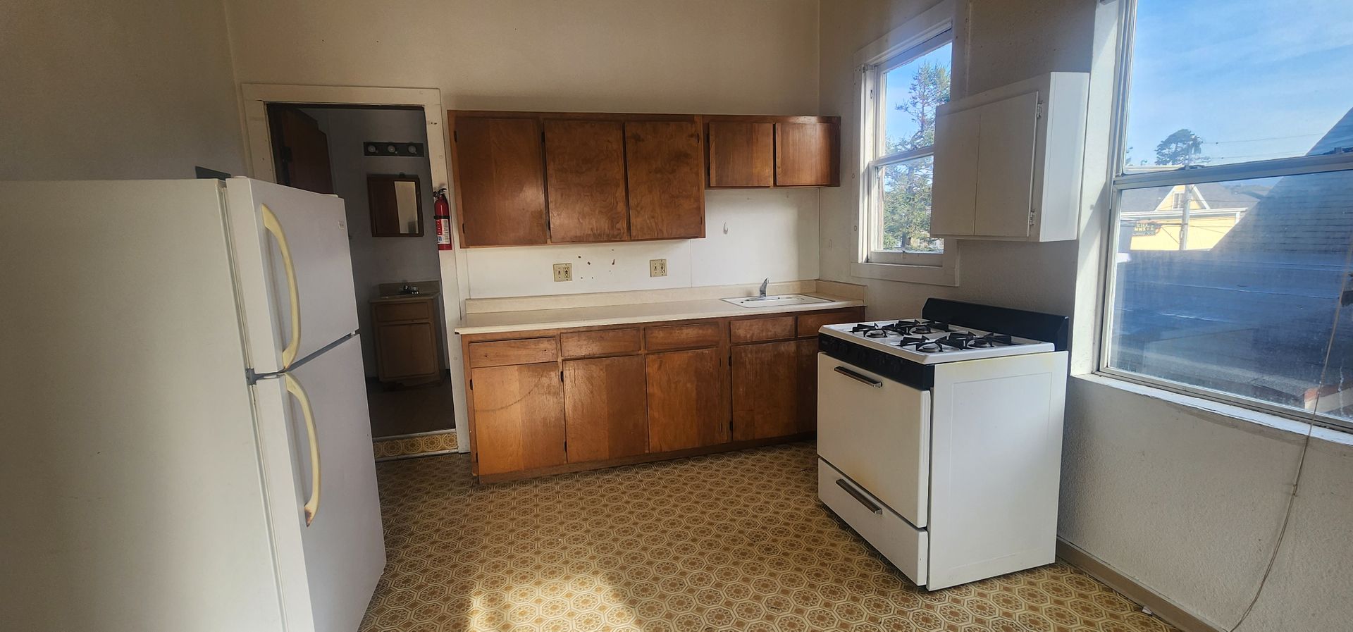 Eureka Apartment: 1023 4th Street