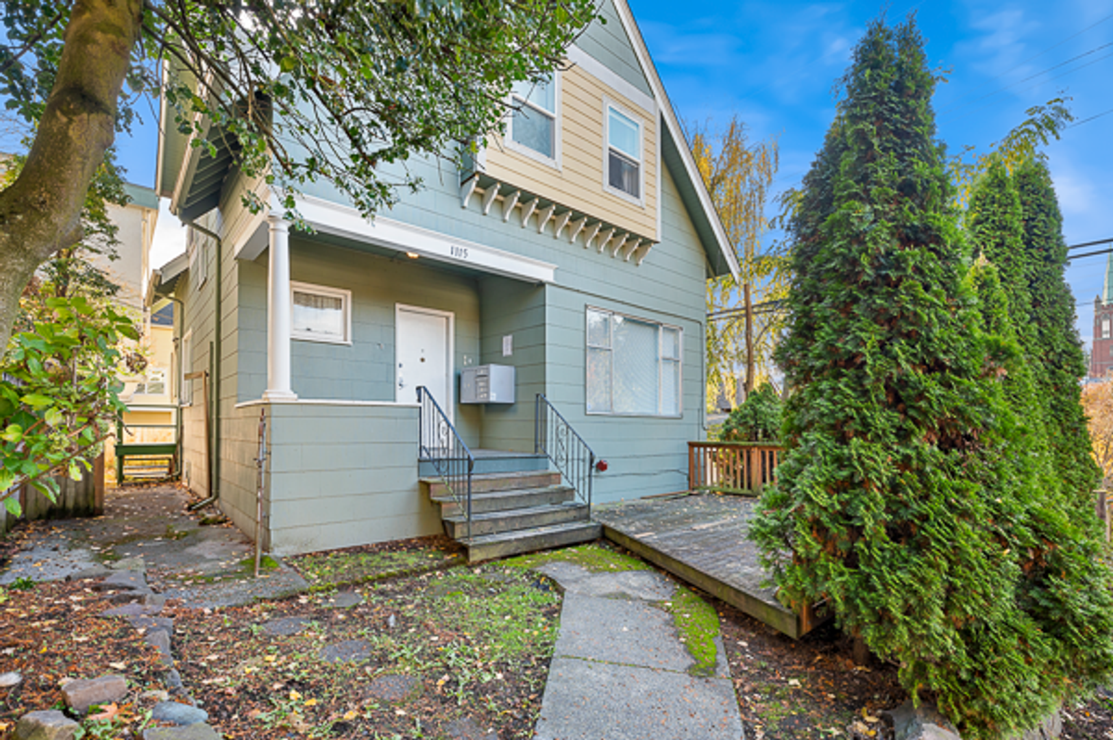 Seattle Apartment: 1115 NE 52nd St