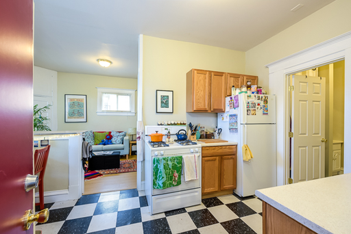 Modern Studio Home with Controlled Access and Convenient Eastlake Location - Tour now! – photo 1