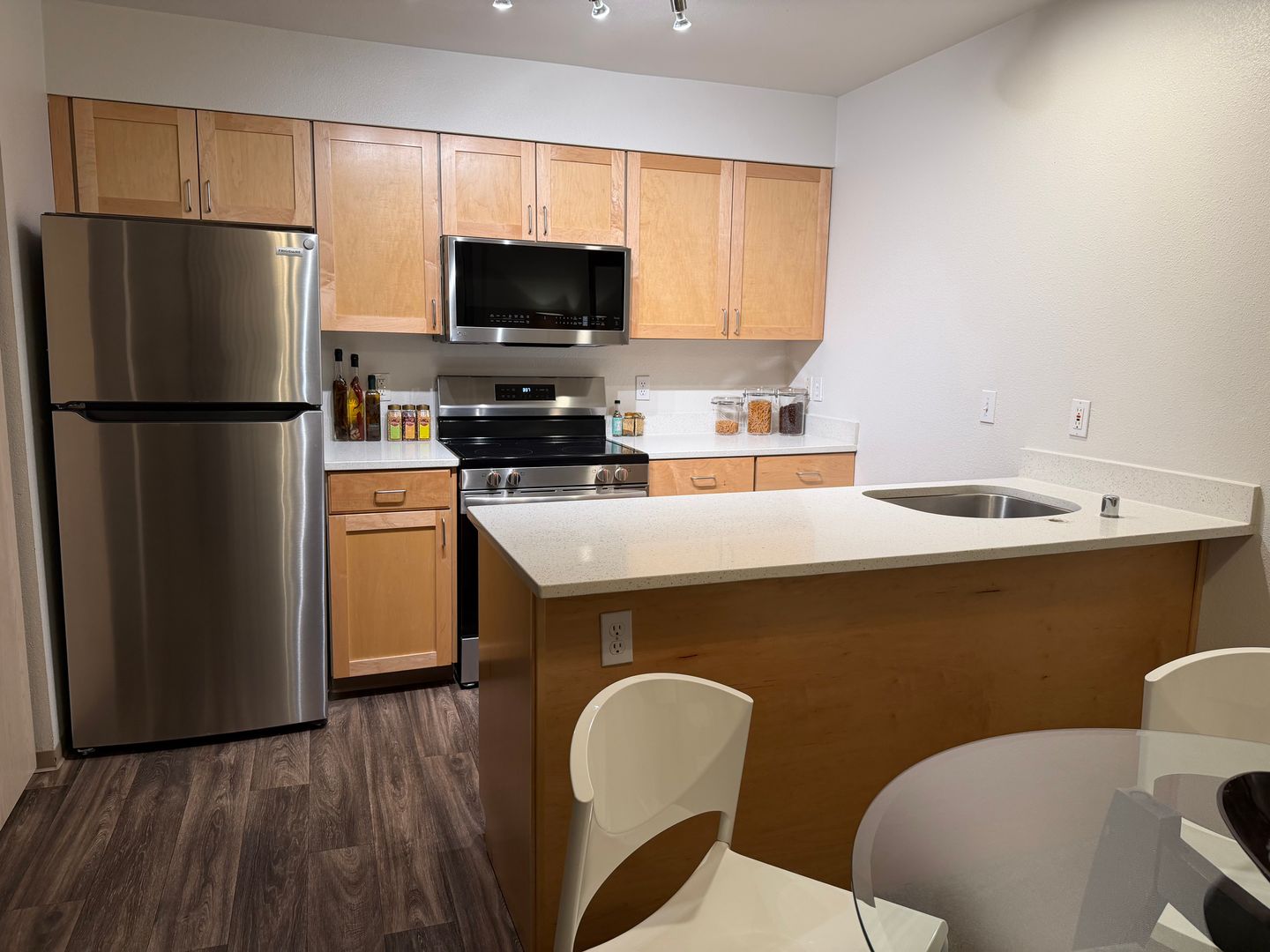 Tacoma Apartment: 10925 Park Ave S