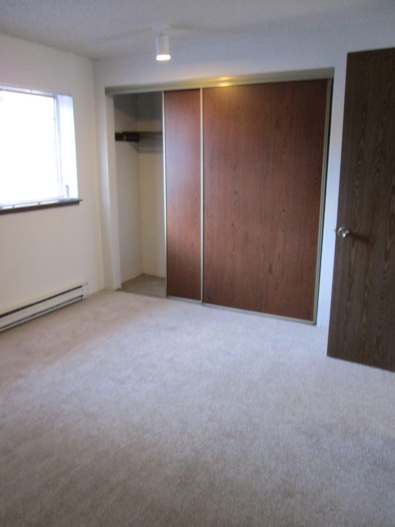 Everett Apartment: 702 W Casino Rd