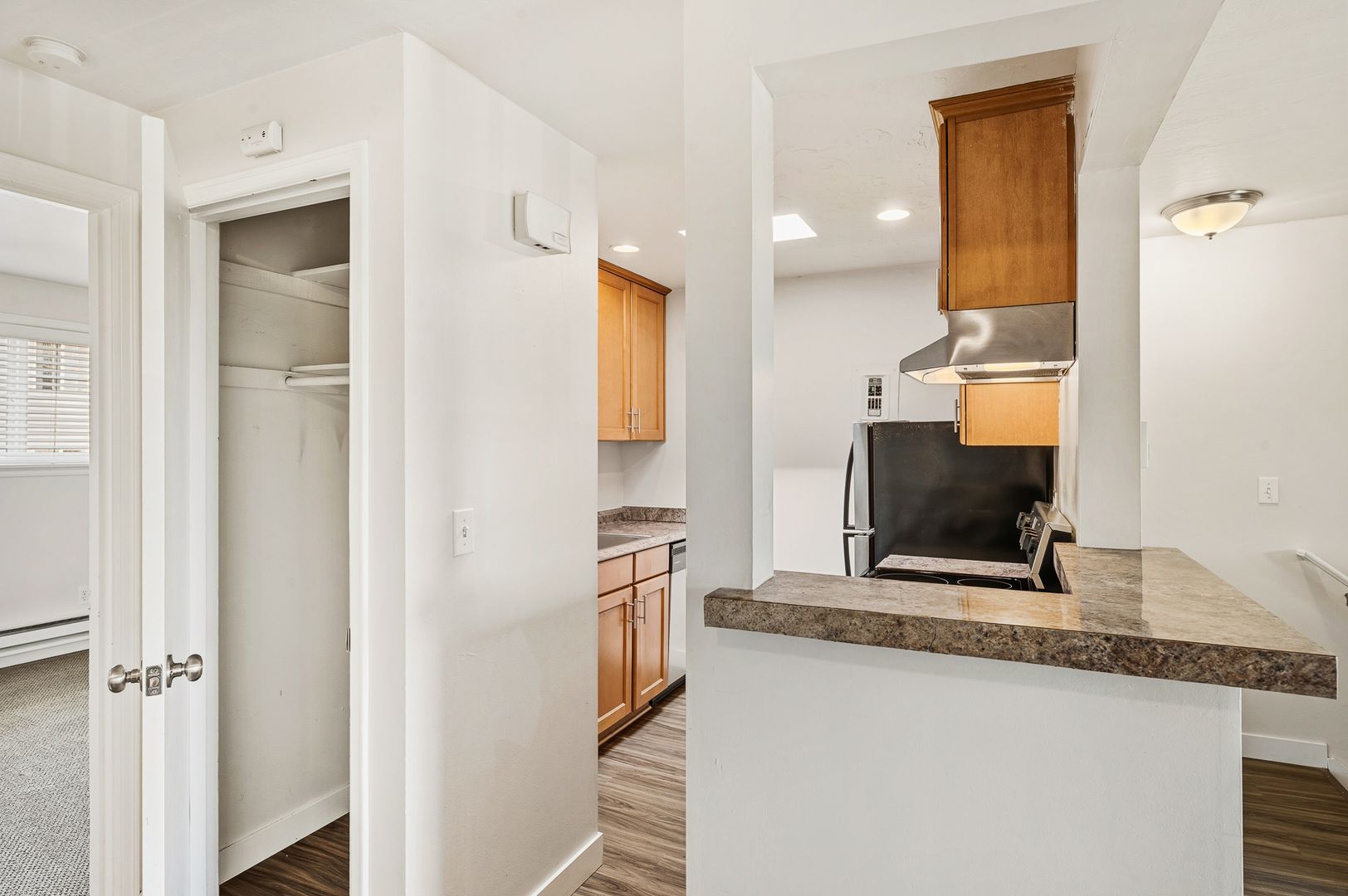 Seattle Apartment: 3210, 3222 NW 54th St