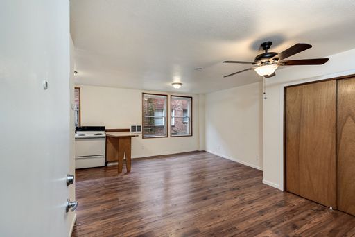 Now Offering 1-Month of Free Rent! Charming Vintage-Inspired Studios in Capitol Hill Featuring On-Site Laundry and Pet-Friendly Living - Tour now! – photo 1