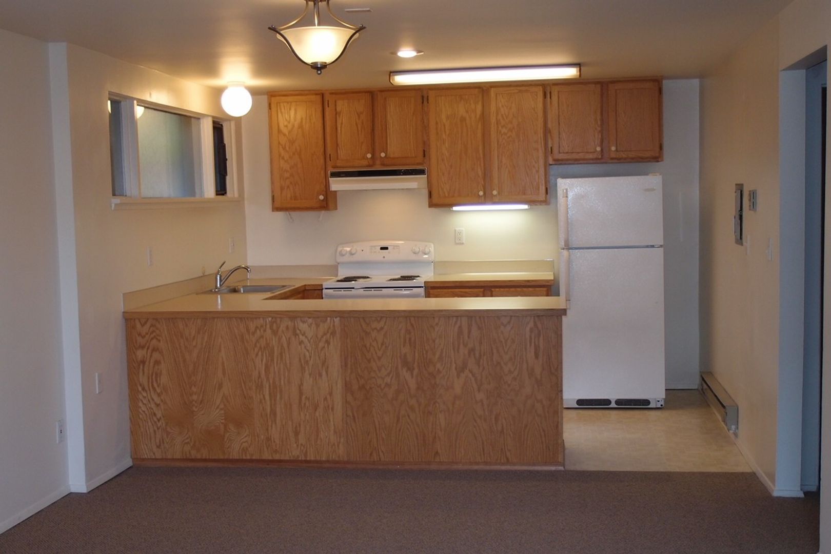 Seattle Apartment: 2300 NE 54th St