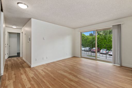 Enjoy 2 Weeks FREE! Spacious 2-Bedroom at Stonebridge Apartments with On-Site Laundry, Private Patio & Easy Transit Access- Tour now! – photo 1