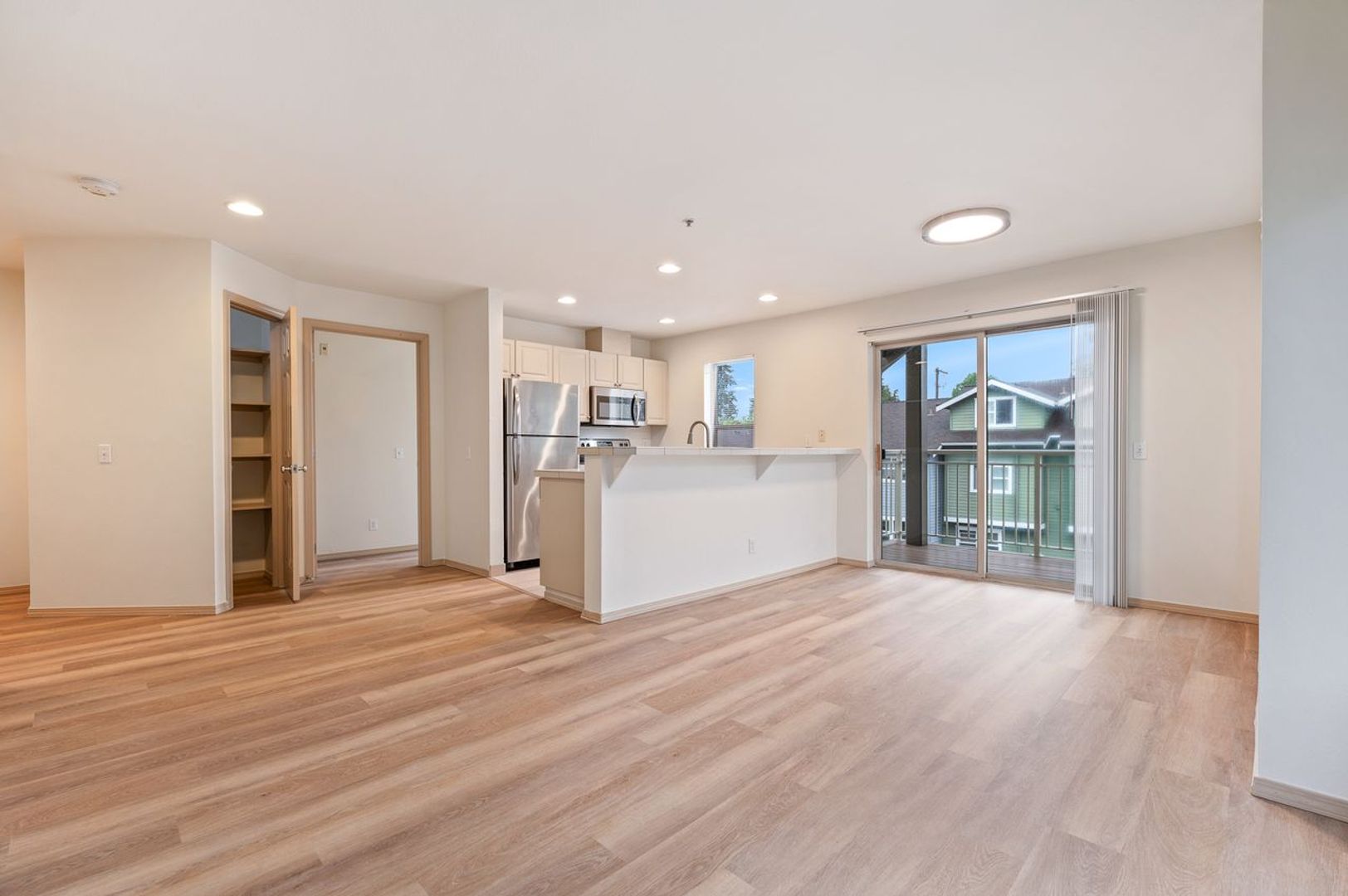 Seattle Apartment: 8520 Evanston Ave N