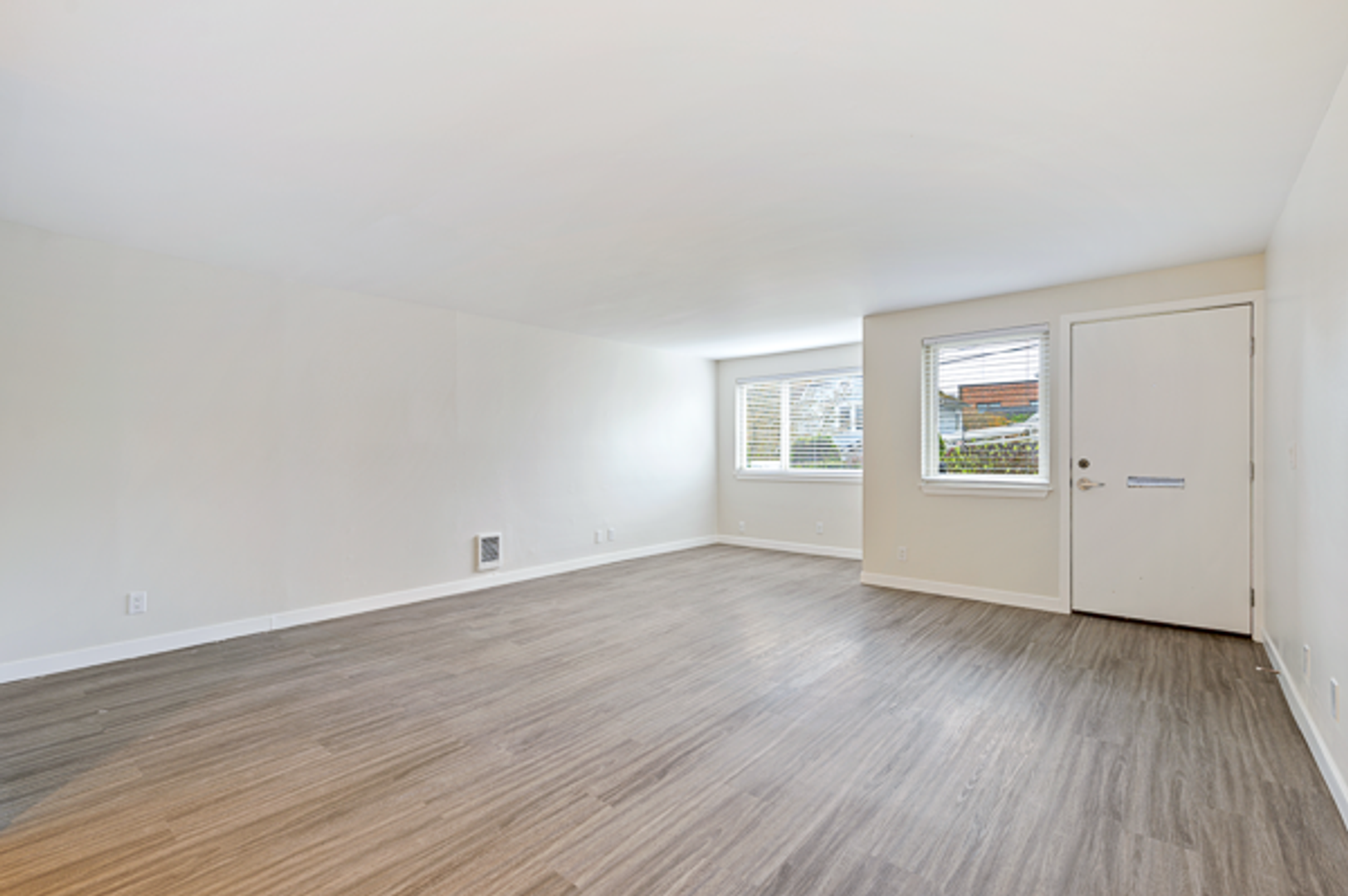Seattle Apartment: 100 Aloha St.