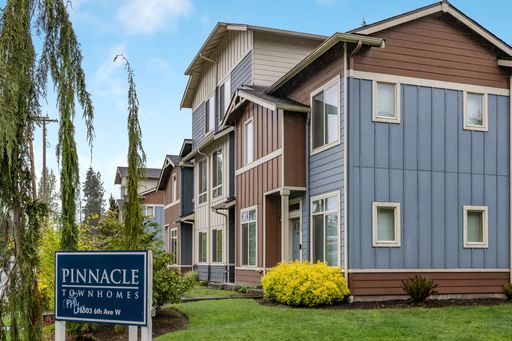 Discover Modern Living at Pinnacle Townhomes – Your Gateway to Comfort and Convenience in Lynnwood! – photo 1